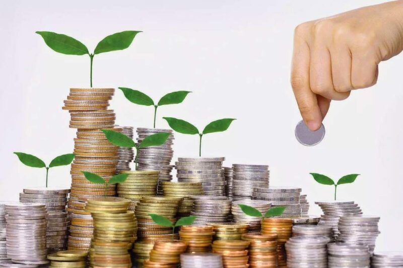 Budget Spark: Ignite Your Savings with Smart Money Tips for Everyday Americans